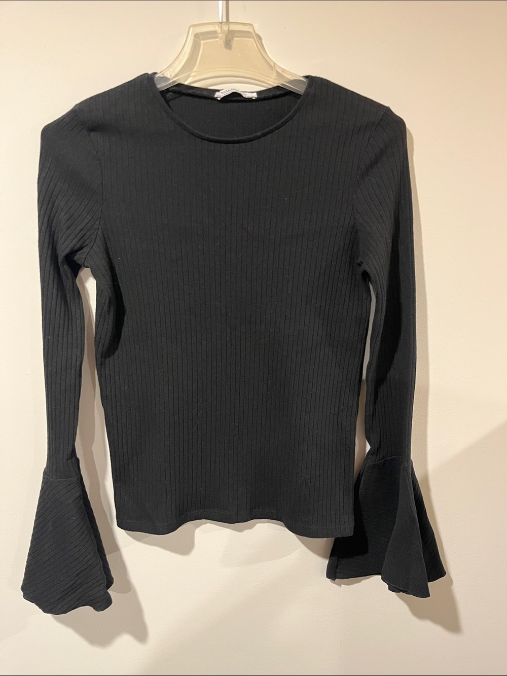 Zara Ribbed Black Long-Sleeve Top with Flared Cuffs